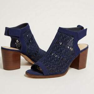Vince Camuto Navy Blue Perforated Suede Block Heel Sandals Shoes 8.5